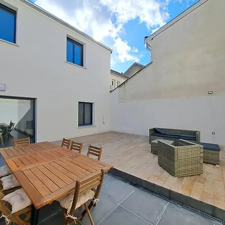 Abu Dhabi, Magnifique Maison 公寓 *