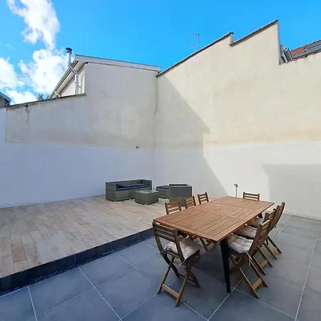 Apartment Abu Dhabi, Magnifique Maison Reims