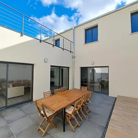 Abu Dhabi, Magnifique Maison Reims