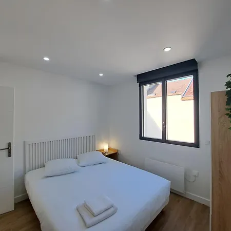 Apartment Abu Dhabi, Magnifique Maison Reims