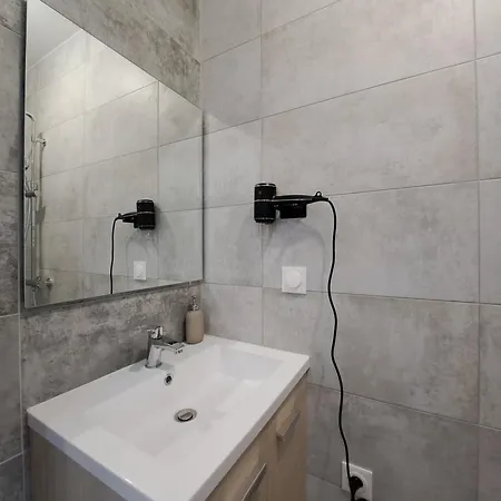 Abu Dhabi, Magnifique Maison Apartment Reims