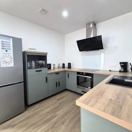 Abu Dhabi, Magnifique Maison 公寓 兰斯