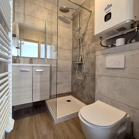 Abu Dhabi, Magnifique Maison 公寓 *