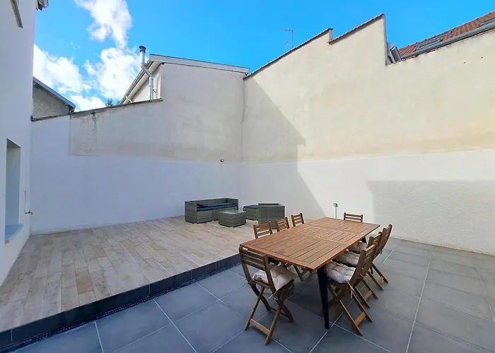 Апартаменты Abu Dhabi, Magnifique Maison Реймс