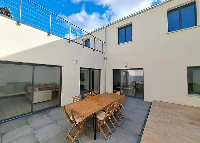 Abu Dhabi, Magnifique Maison Реймс